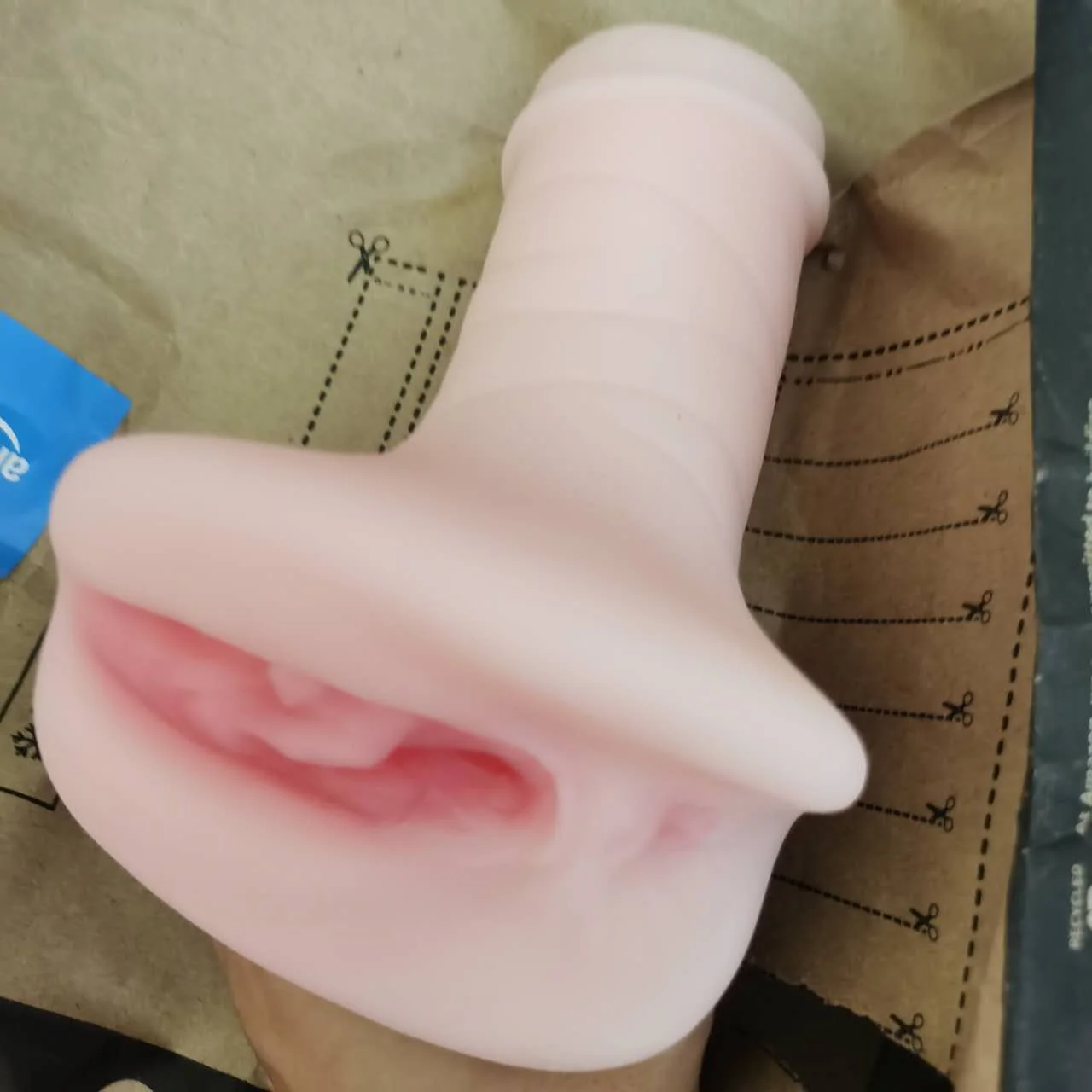 मार्क टी review photo 1 for Dual Channel Masturbator 550g UAE – Soft Texture Sleeve Device