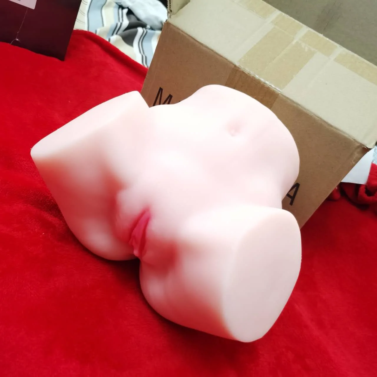 James L.  review photo 1 for Electric Torso Masturbator 3050g UAE – Vibration & Control Device