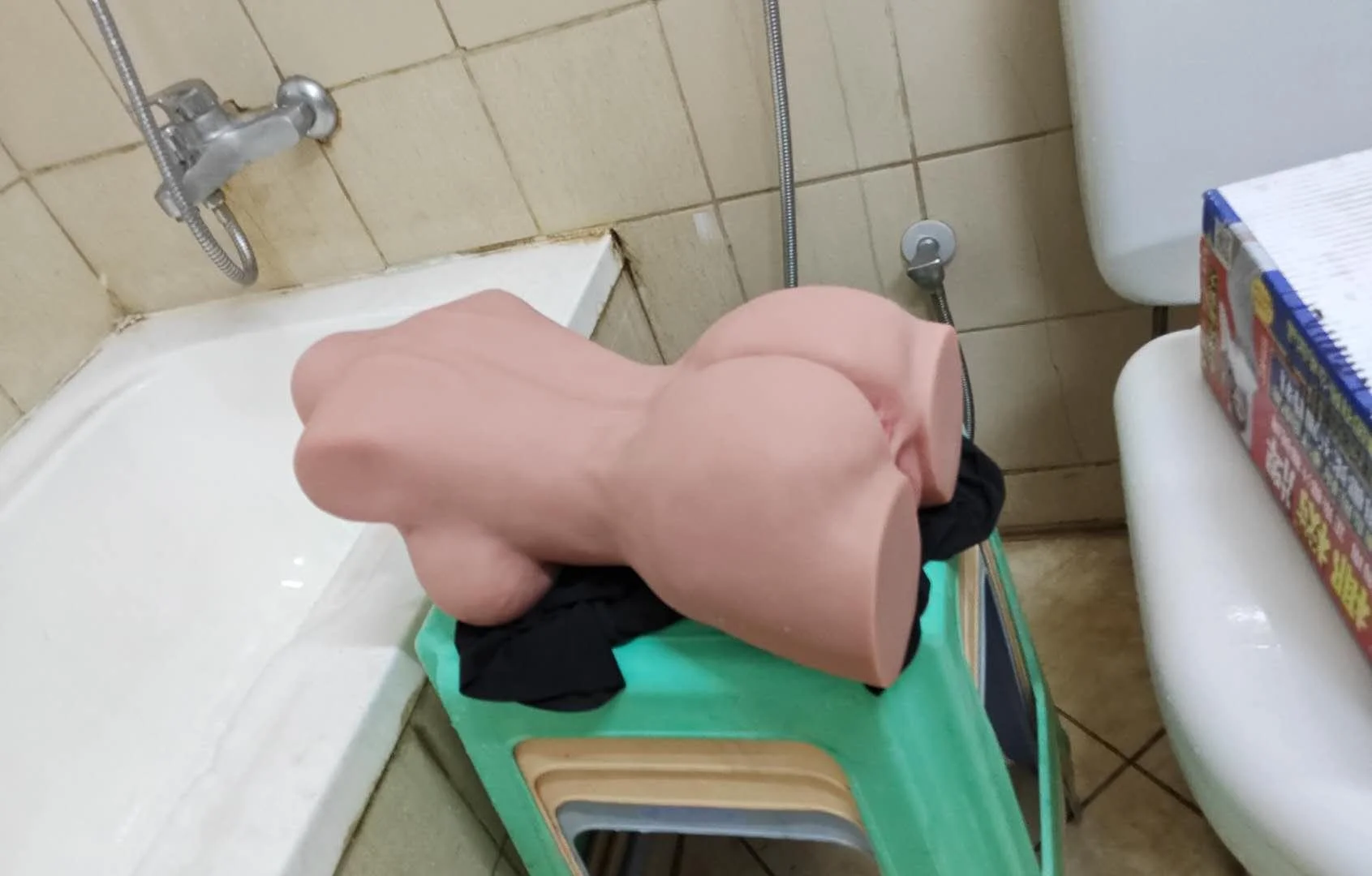 Imran review photo 1 for Premium Heavy Torso Masturbator 5100g UAE – Full Size Soft Body